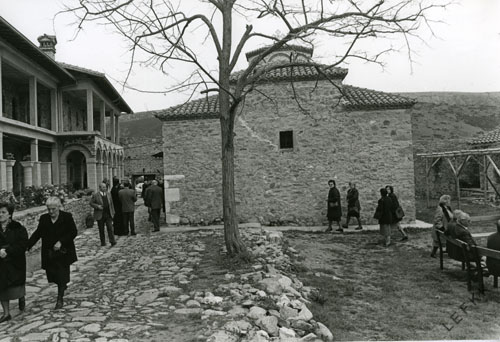 Zineli Evangelia 1